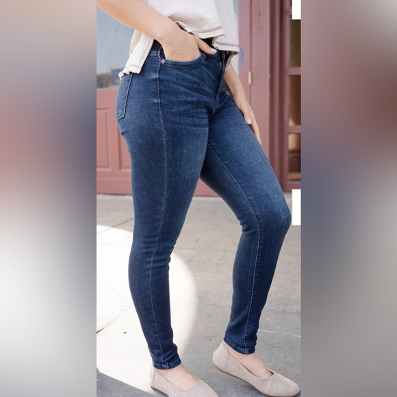 Judy Blue Classic High Waist Skinny Jeans sz 9 / 29 - Picture 1 of 11